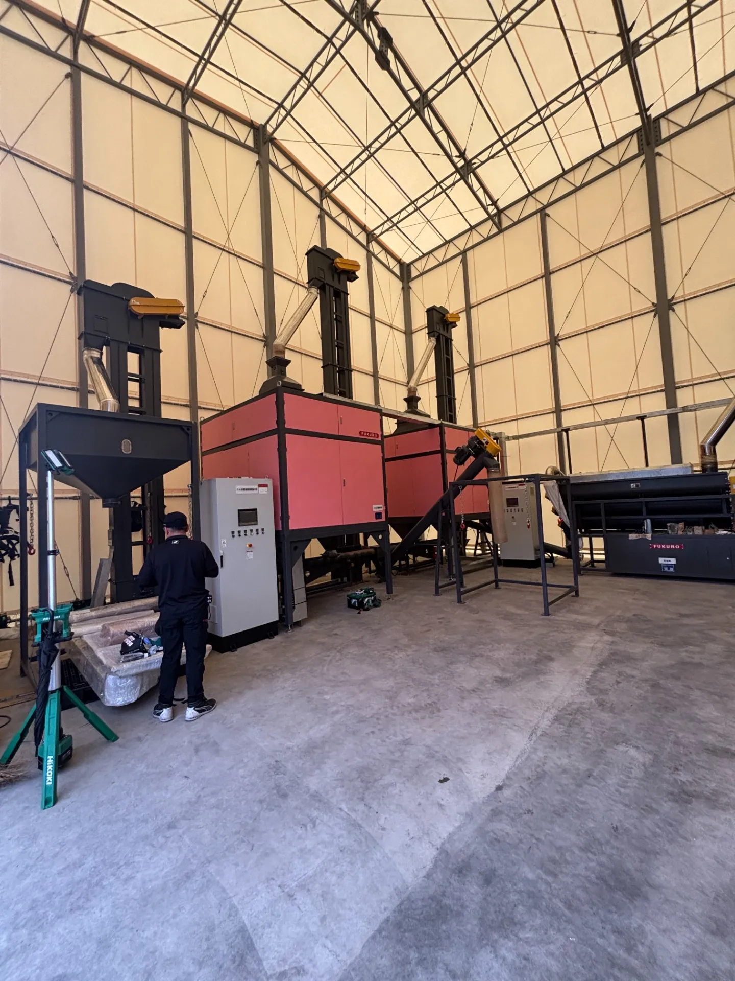 ウレタンゴム除去プラント導入例