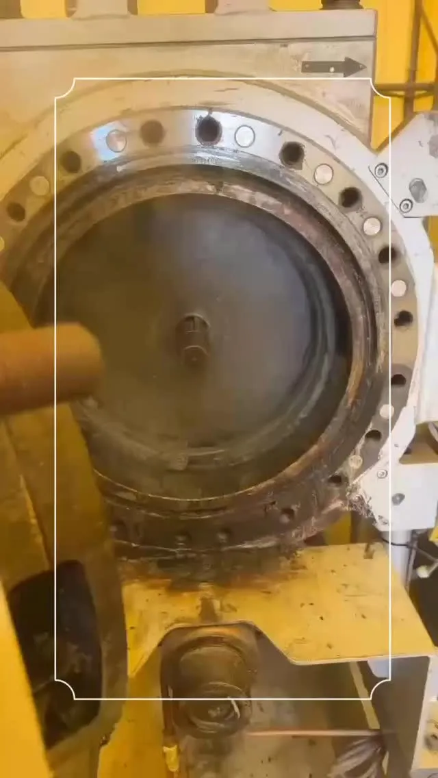 レーザーフィルターのクリーニング🔧✨